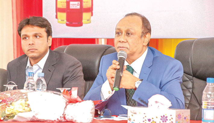 Bashundhara Group Chairman Ahmed Akbar Sobhan speaks at a function. Bashundhara Group Vice-Chairman Shafiat Sobhan was also present. The event was organised on the occasion of attaining a goal of refilling the highest number of cylinders last month