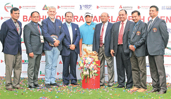 Bashundhara Bangladesh Open Thitiphun wins in style
